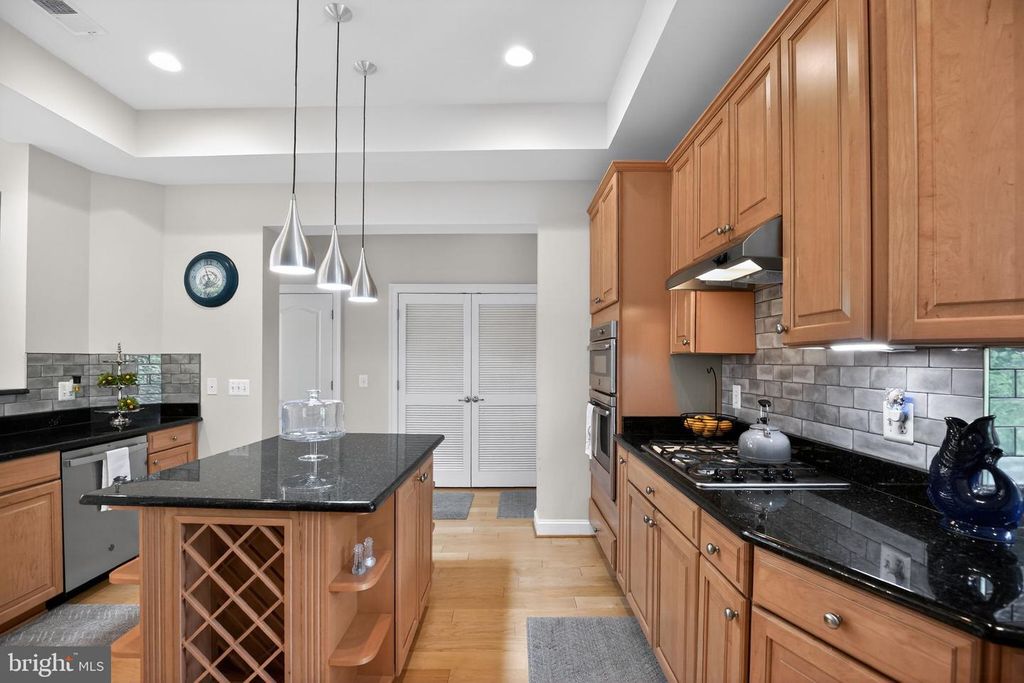 Image 15 of property listing at 1331 SCHOONER LOOP #1331, Solomons, MD 20688