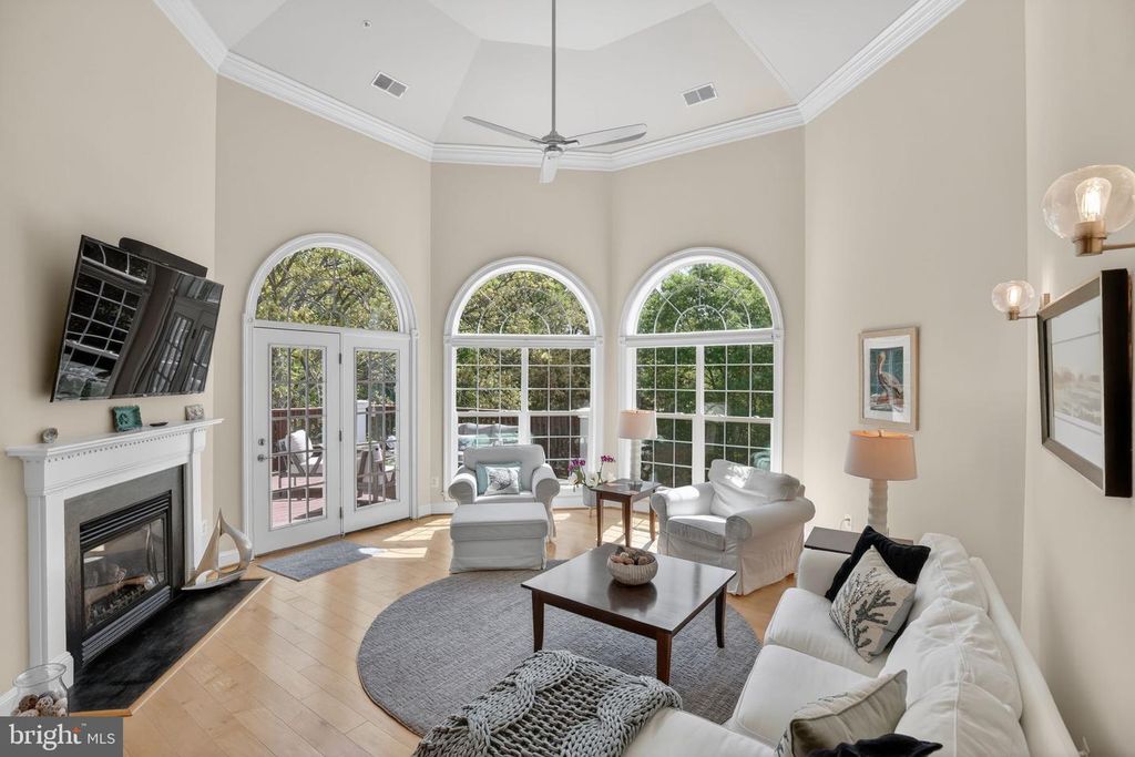 Image 2 of property listing at 1331 SCHOONER LOOP #1331, Solomons, MD 20688