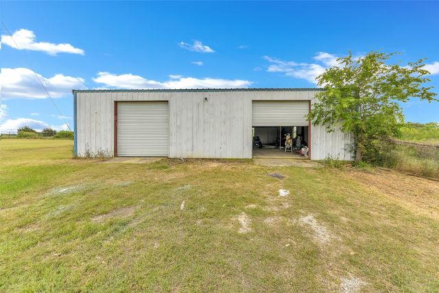 197 County Road 3382, Paradise, TX 76073