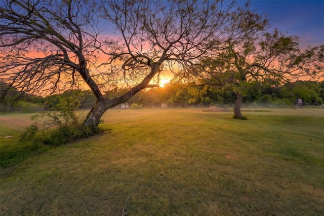 197 County Road 3382, Paradise, TX 76073