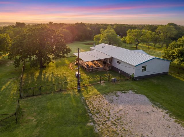 197 County Road 3382, Paradise, TX 76073