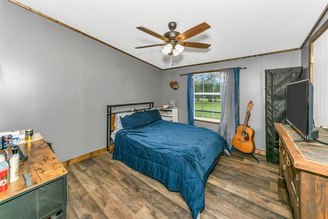 197 County Road 3382, Paradise, TX 76073