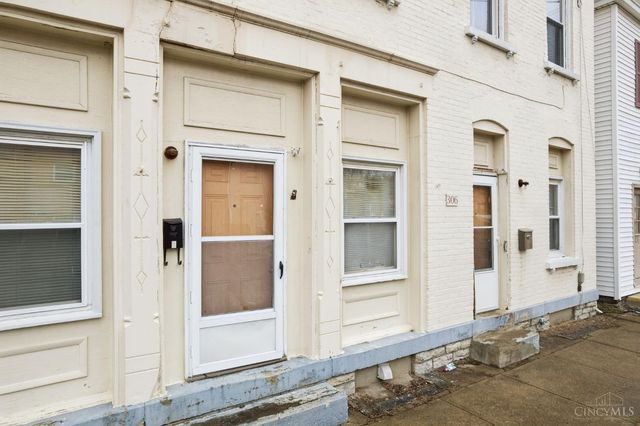 306 Pearl Street, Reading, OH 45215