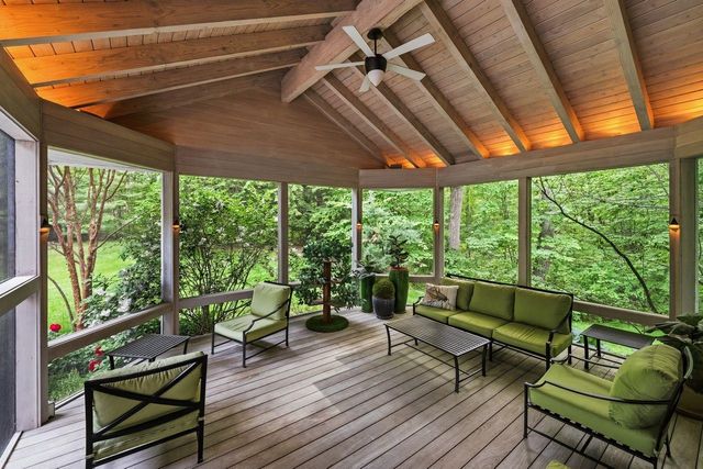 10 Cristy Road, Windham, NH 03087