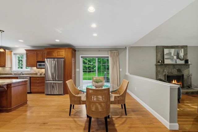 10 Cristy Road, Windham, NH 03087
