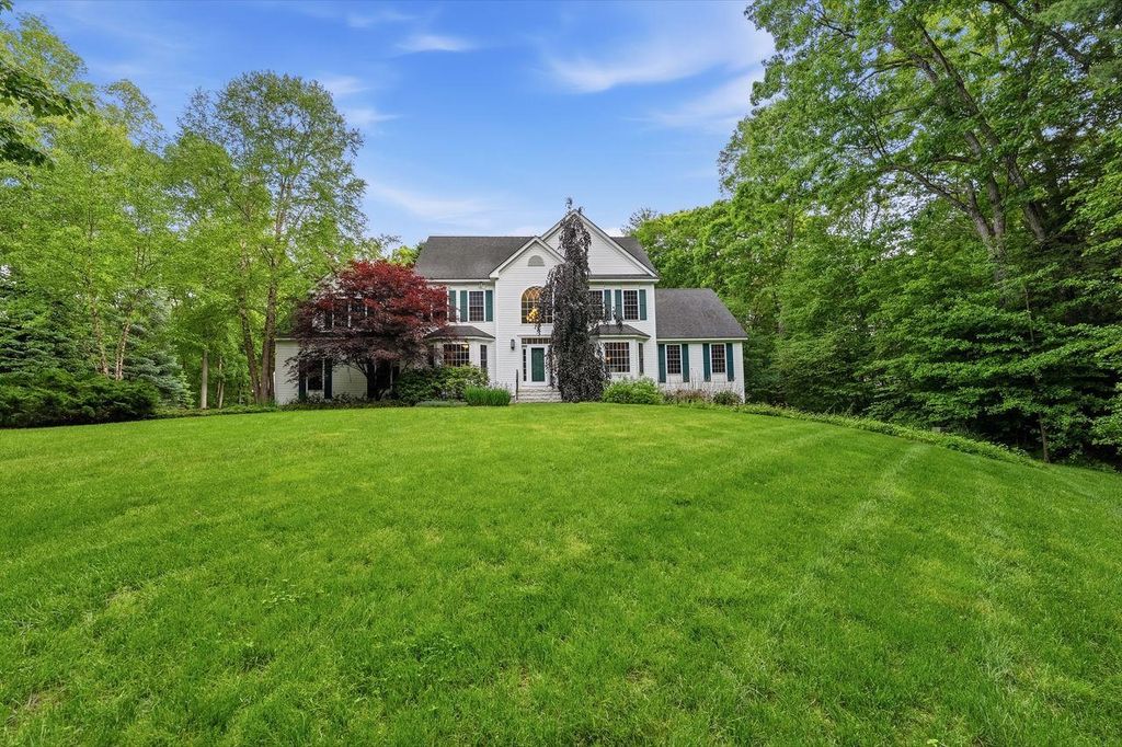 10 Cristy Road, Windham, NH 03087