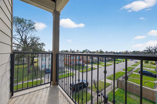 3912 Ennis Street, Houston, TX 77004