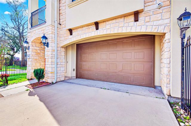 3912 Ennis Street, Houston, TX 77004
