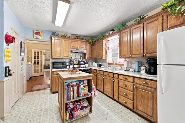 1231 W Sears Street, Denison, TX 75020