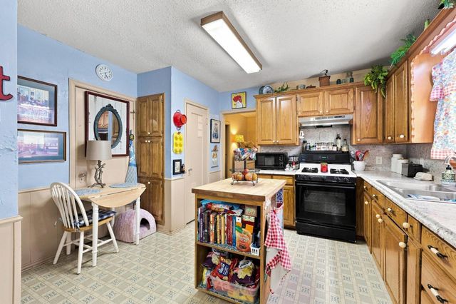 1231 W Sears Street, Denison, TX 75020