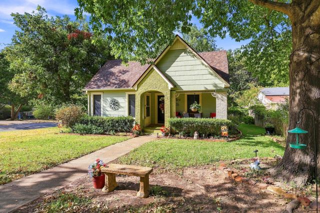 1231 W Sears Street, Denison, TX 75020