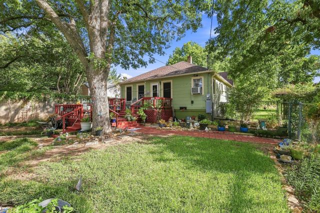 1231 W Sears Street, Denison, TX 75020