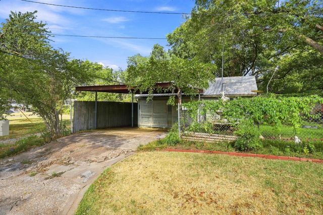 1231 W Sears Street, Denison, TX 75020