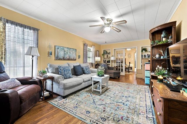 1231 W Sears Street, Denison, TX 75020