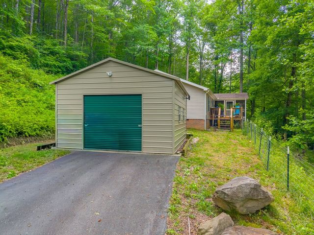 224 Cochrans Creek, Robbinsville, NC 28771