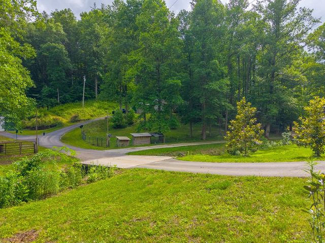 224 Cochrans Creek, Robbinsville, NC 28771