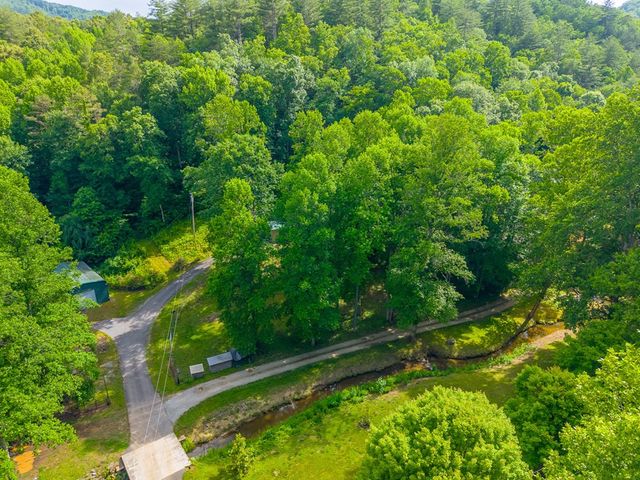 224 Cochrans Creek, Robbinsville, NC 28771