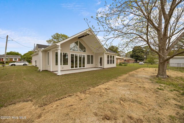 316 Allen Drive, Ayden, NC 28513