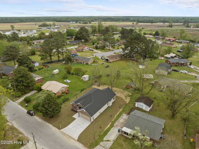 316 Allen Drive, Ayden, NC 28513
