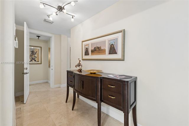 6234 Paradise Point Drive 6234, Palmetto Bay, FL 33157