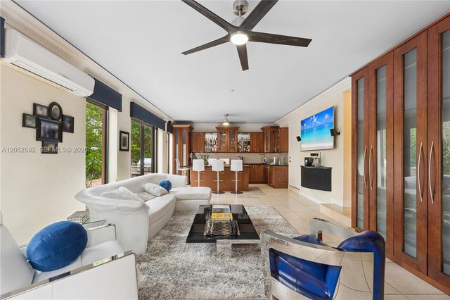 6234 Paradise Point Drive 6234, Palmetto Bay, FL 33157