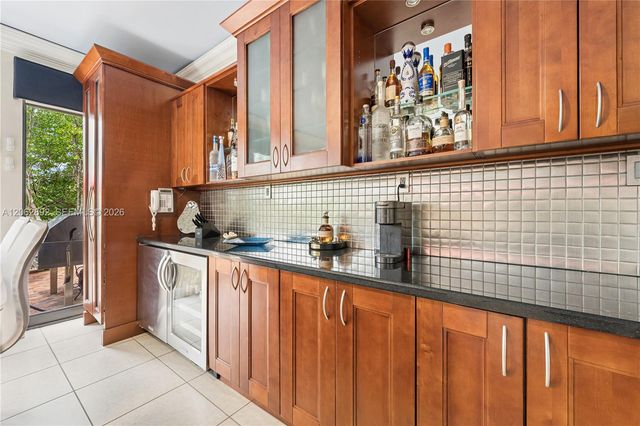 6234 Paradise Point Drive 6234, Palmetto Bay, FL 33157