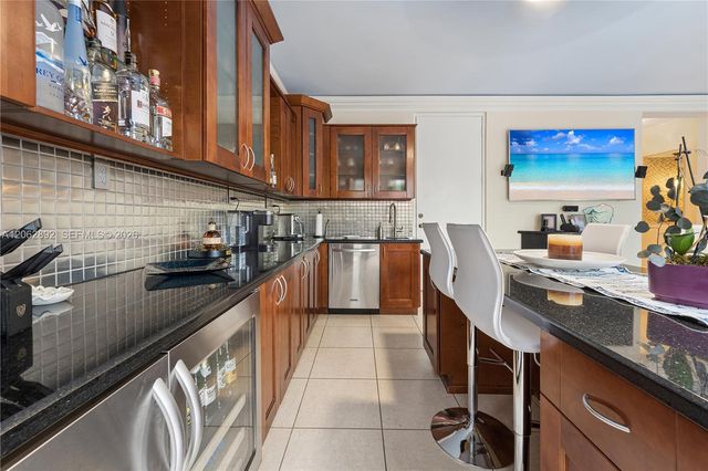 6234 Paradise Point Drive 6234, Palmetto Bay, FL 33157