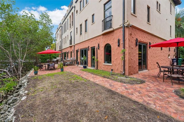 6234 Paradise Point Drive 6234, Palmetto Bay, FL 33157