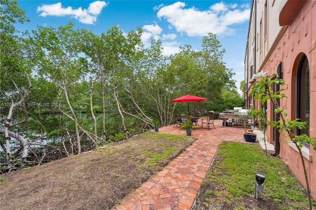 6234 Paradise Point Drive 6234, Palmetto Bay, FL 33157