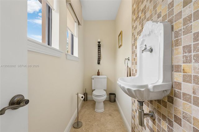 6234 Paradise Point Drive 6234, Palmetto Bay, FL 33157