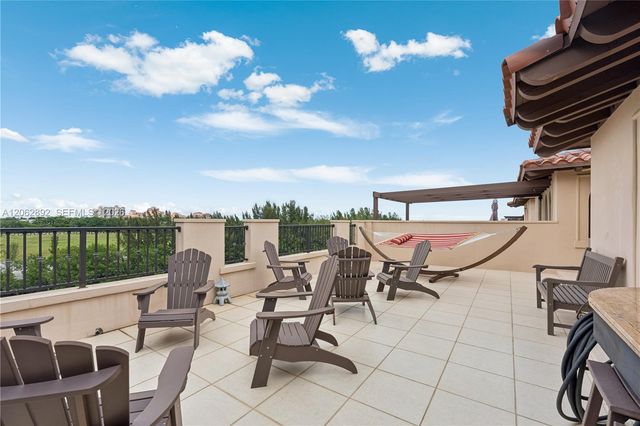 6234 Paradise Point Drive 6234, Palmetto Bay, FL 33157