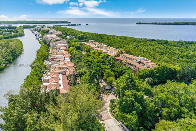 6234 Paradise Point Drive 6234, Palmetto Bay, FL 33157