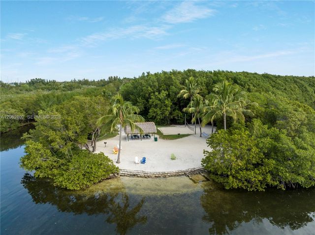6234 Paradise Point Drive 6234, Palmetto Bay, FL 33157