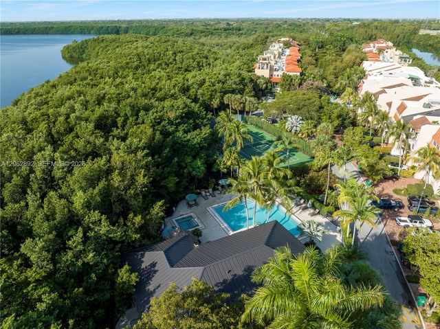 6234 Paradise Point Drive 6234, Palmetto Bay, FL 33157