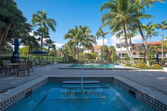 6234 Paradise Point Drive 6234, Palmetto Bay, FL 33157