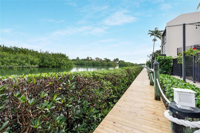 6234 Paradise Point Drive 6234, Palmetto Bay, FL 33157
