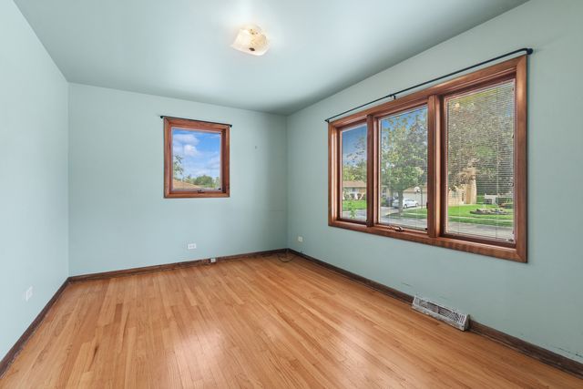 822 Bradoc Street, Chicago Heights, IL 60411