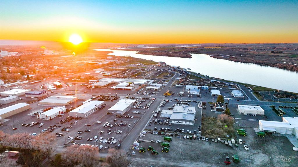 262 Overland, Burley, ID 83318 photo 8