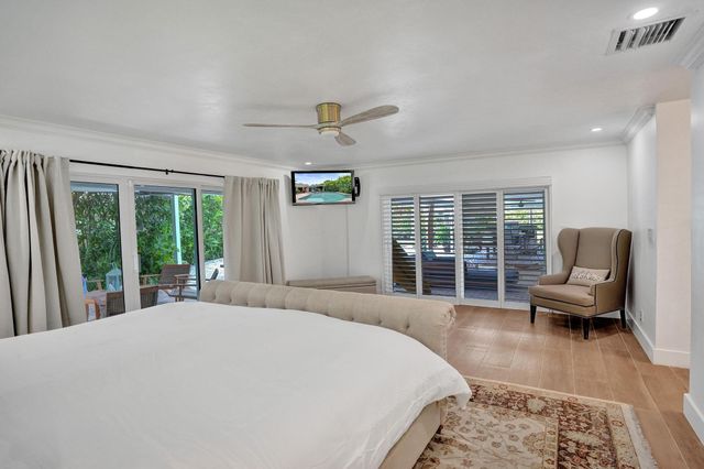 2 Mendota Lane, Sea Ranch Lakes, FL 33308
