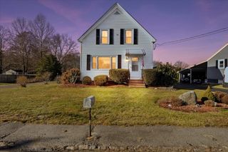 9 Liberty St, Taunton, MA 02718
