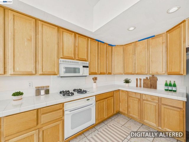 327 Steven Cir, Benicia, CA 94510