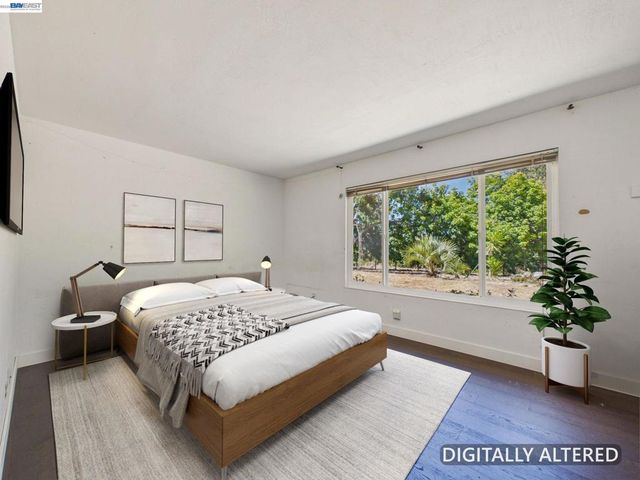 327 Steven Cir, Benicia, CA 94510