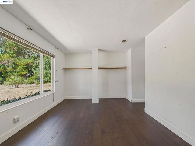 327 Steven Cir, Benicia, CA 94510
