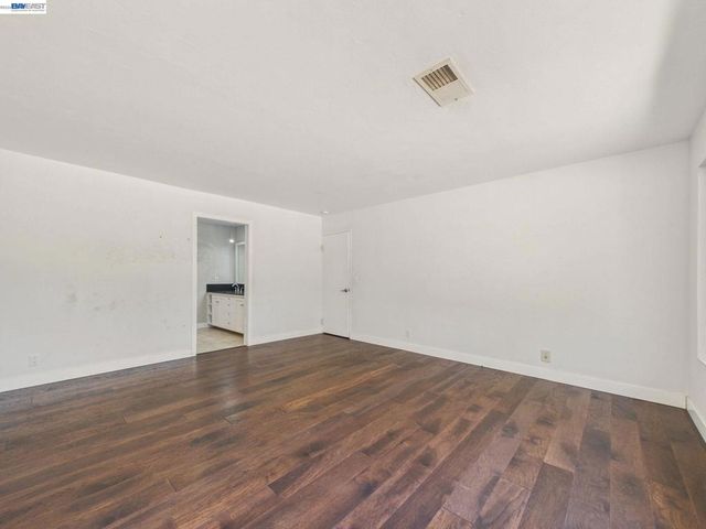 327 Steven Cir, Benicia, CA 94510