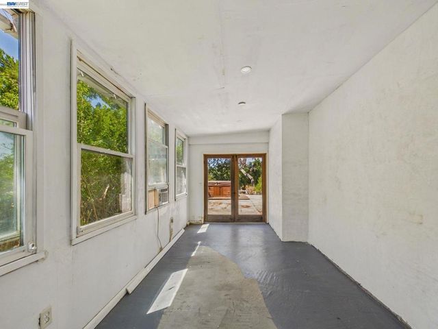 327 Steven Cir, Benicia, CA 94510
