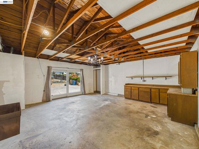 327 Steven Cir, Benicia, CA 94510