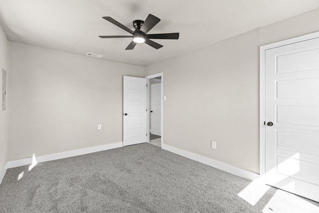 911 NW 8th St, Andrews, TX 79714