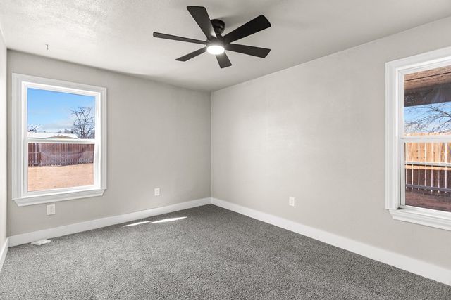 911 NW 8th St, Andrews, TX 79714