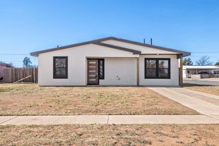 911 NW 8th St, Andrews, TX 79714