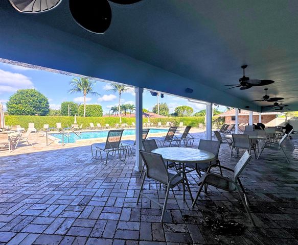 9750 Tabebuia Tree Drive A, Boynton Beach, FL 33436